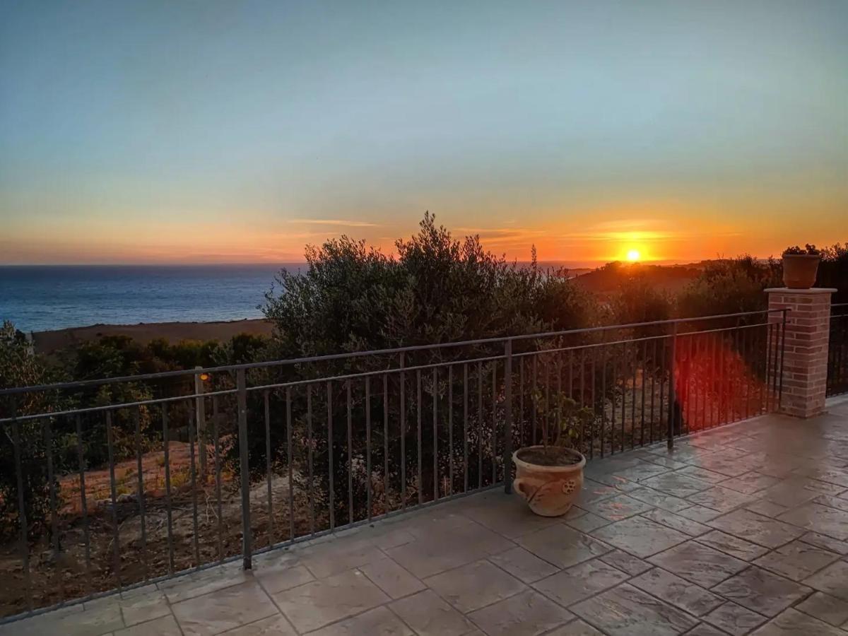 Il Casale Di Bovo Marina Vila Montallegro Exterior foto