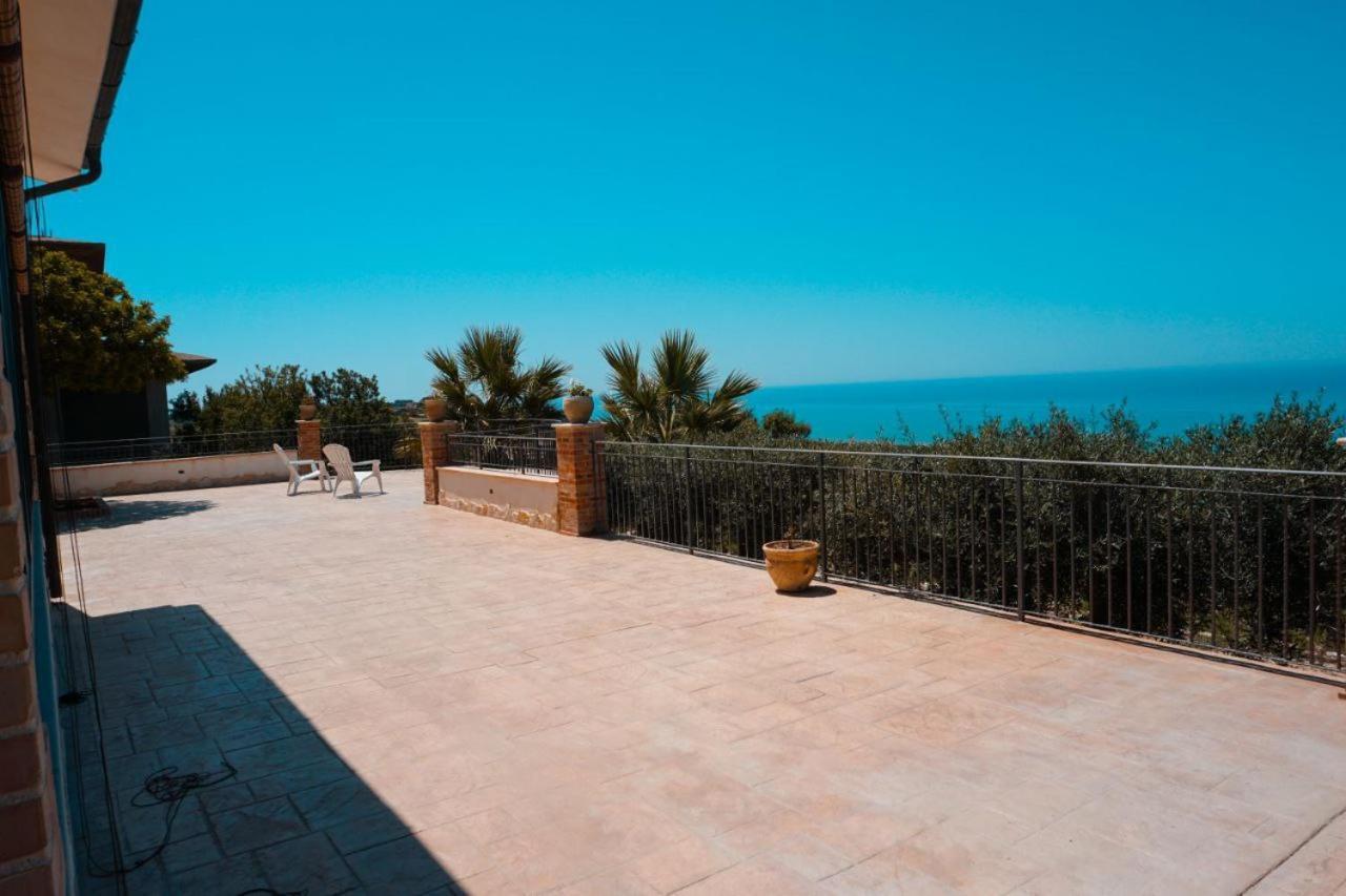 Il Casale Di Bovo Marina Vila Montallegro Exterior foto